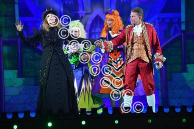 Phil Hitchcock Magician .